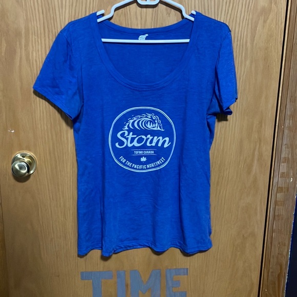 Storm T-shirt - Picture 2 of 3